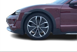 Punainen Porsche Taycan 2021 kuva 10.