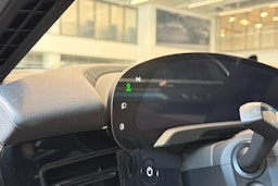 Punainen Porsche Taycan 2021 kuva 31.