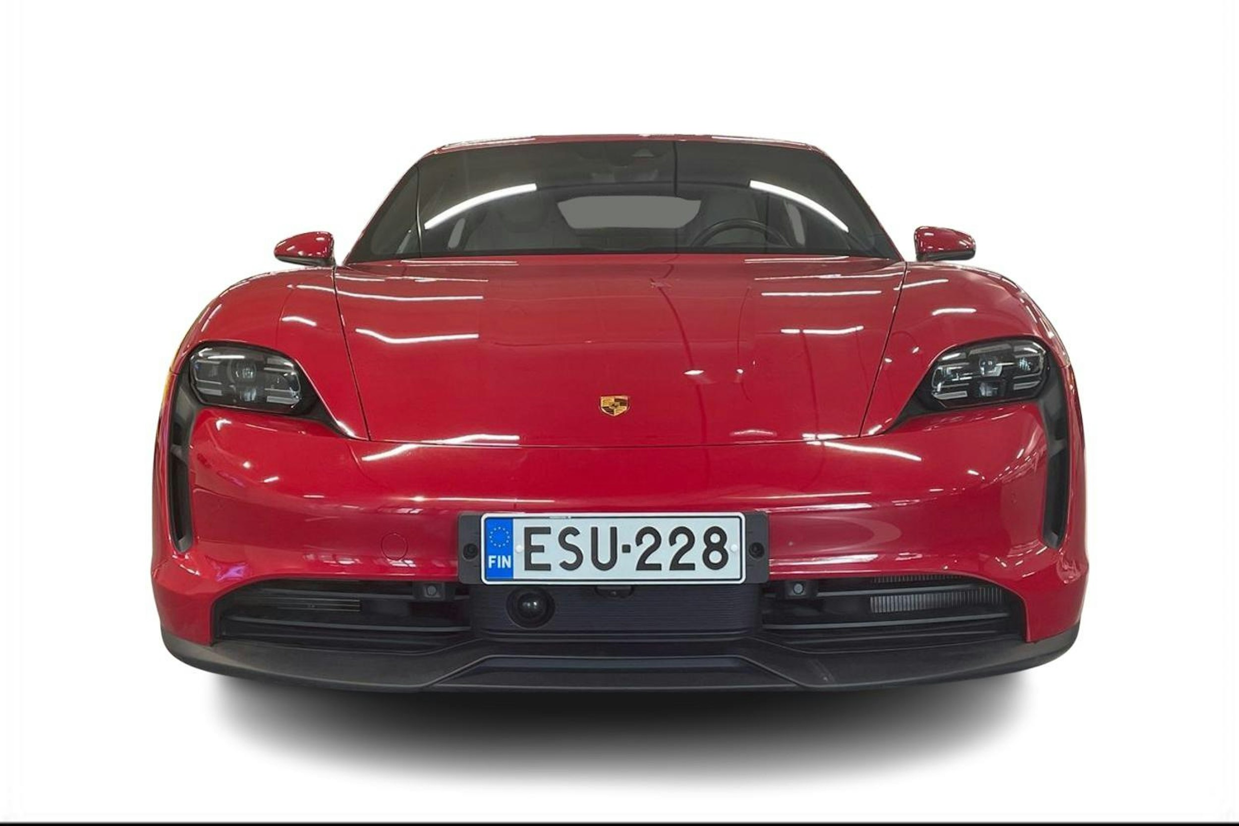 Punainen Porsche Taycan 2021 kuva 4.