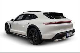 met. Valkoinen Porsche Taycan 2021 kuva 2.