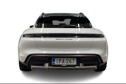 met. Valkoinen Porsche Taycan 2021 kuva 3.