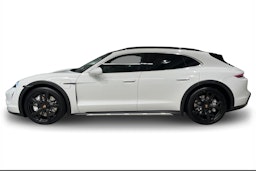 met. Valkoinen Porsche Taycan 2021 kuva 5.