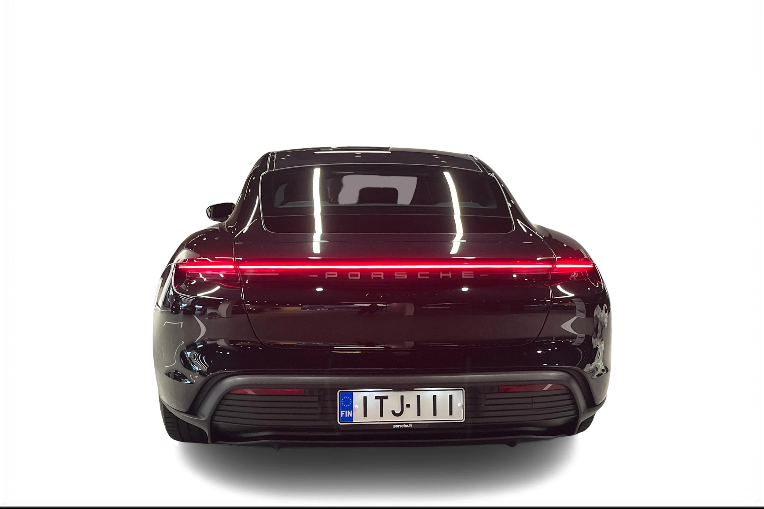 musta Porsche Taycan 2021 kuva 3.