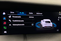 musta Porsche Taycan 2021 kuva 21.