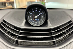 musta Porsche Taycan 2021 kuva 25.