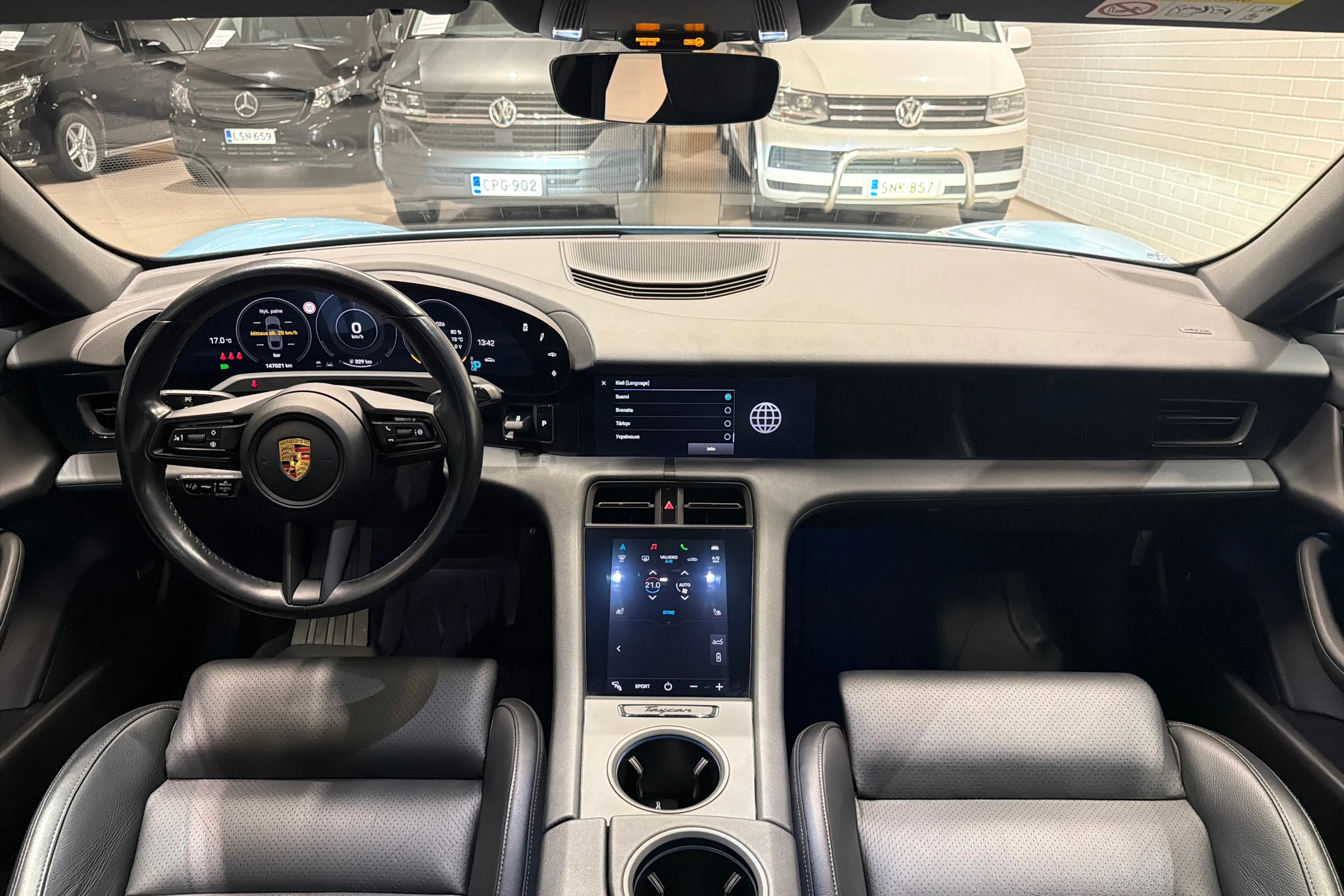 sininen Porsche Taycan 2021 kuva 8.