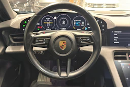 sininen Porsche Taycan 2021 kuva 11.