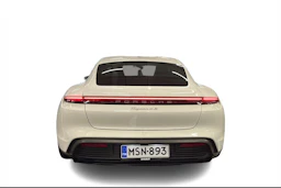 valkoinen Porsche Taycan 2021 kuva 3.