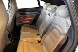 Ruskea (beige) Porsche Taycan 2021 kuva 9.