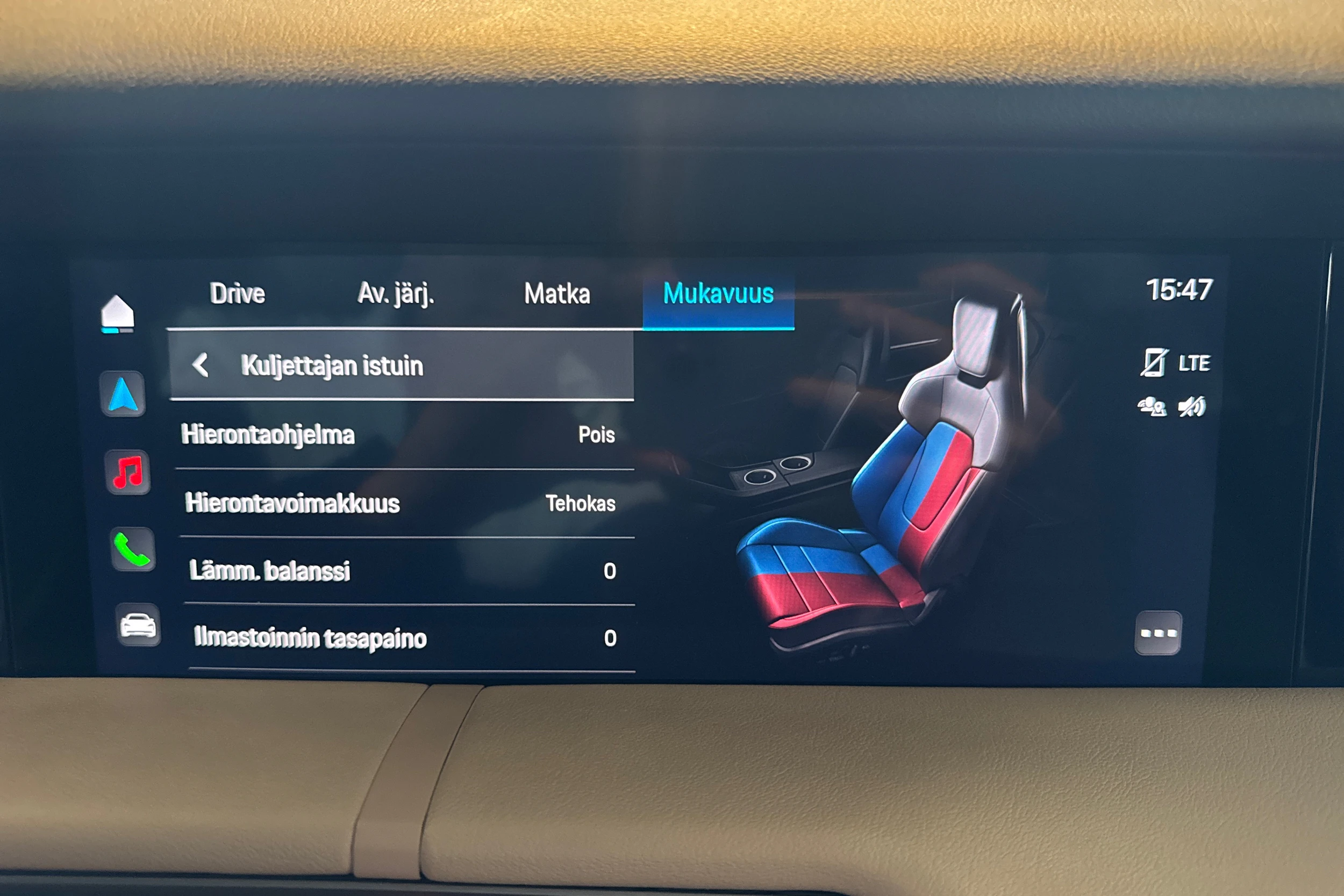 Ruskea (beige) Porsche Taycan 2021 kuva 17.