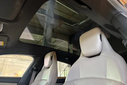 Ruskea (beige) Porsche Taycan 2021 kuva 18.