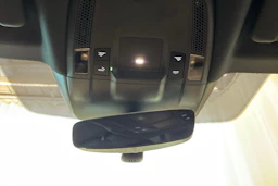 Ruskea (beige) Porsche Taycan 2021 kuva 20.