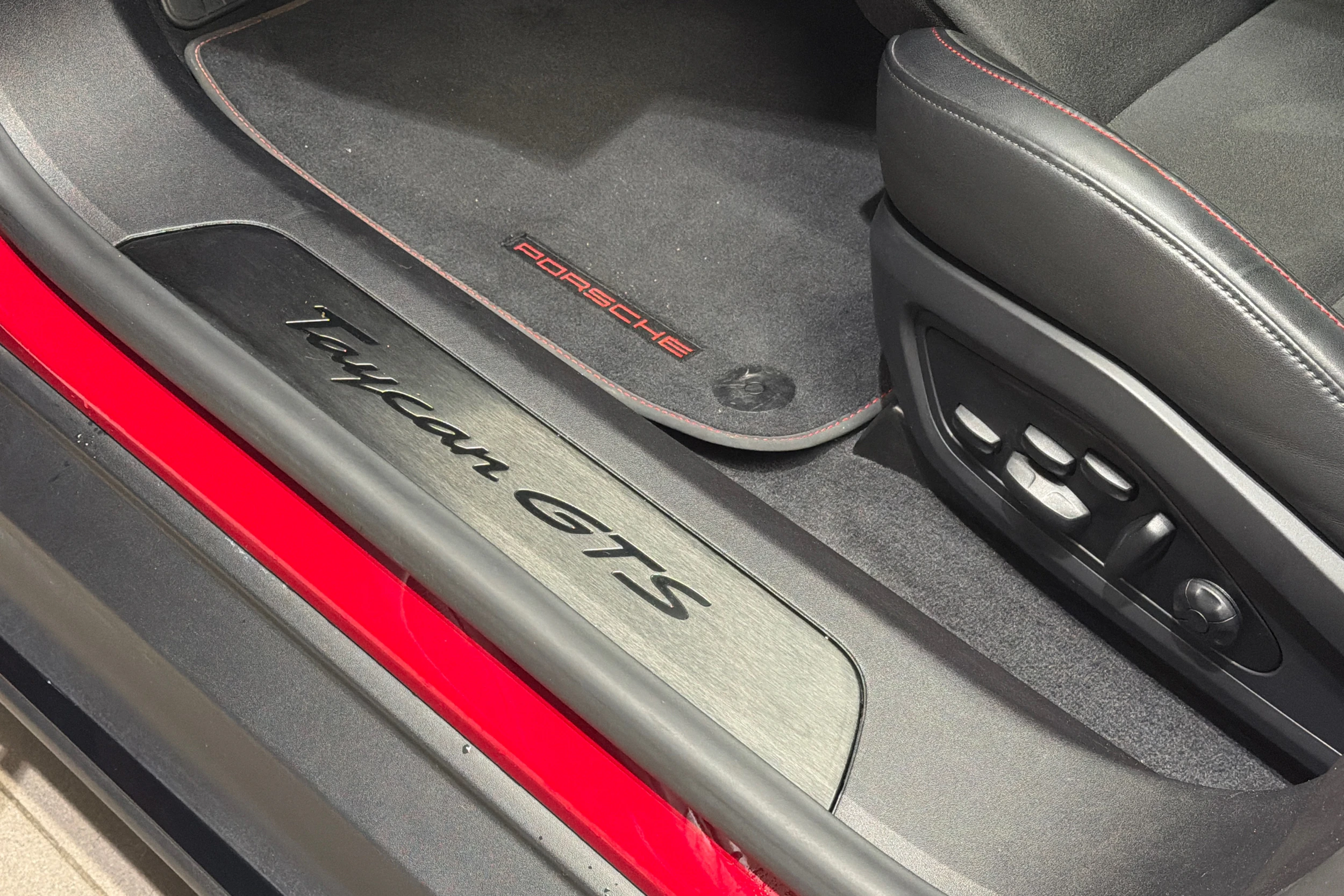 Porsche Taycan 2021 kuva 17.