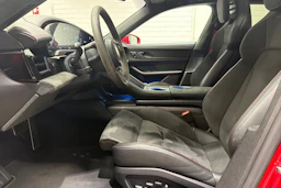 Porsche Taycan 2021 kuva 18.