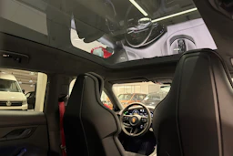 Porsche Taycan 2021 kuva 22.