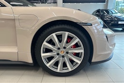 Porsche Taycan 2021 kuva 10.