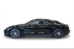 musta Porsche Taycan 2021 kuva 5.