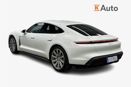 valkoinen Porsche Taycan 2022 kuva 2.