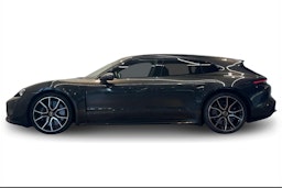 musta Porsche Taycan 2022 kuva 5.