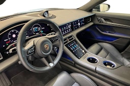 musta Porsche Taycan 2022 kuva 6.