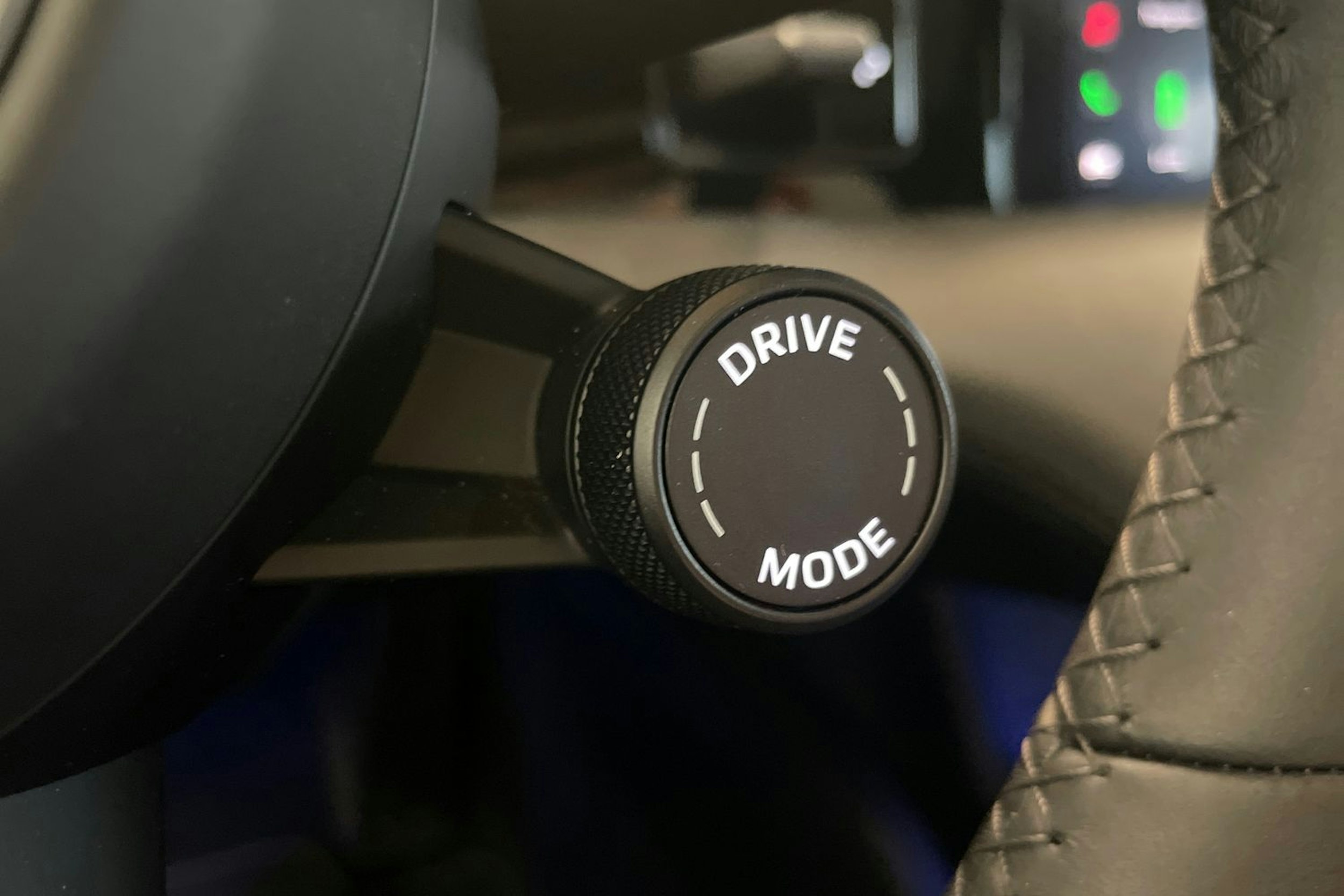 musta Porsche Taycan 2022 kuva 21.