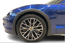 sininen Porsche Taycan 2022 kuva 9.