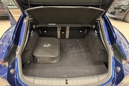 sininen Porsche Taycan 2022 kuva 14.