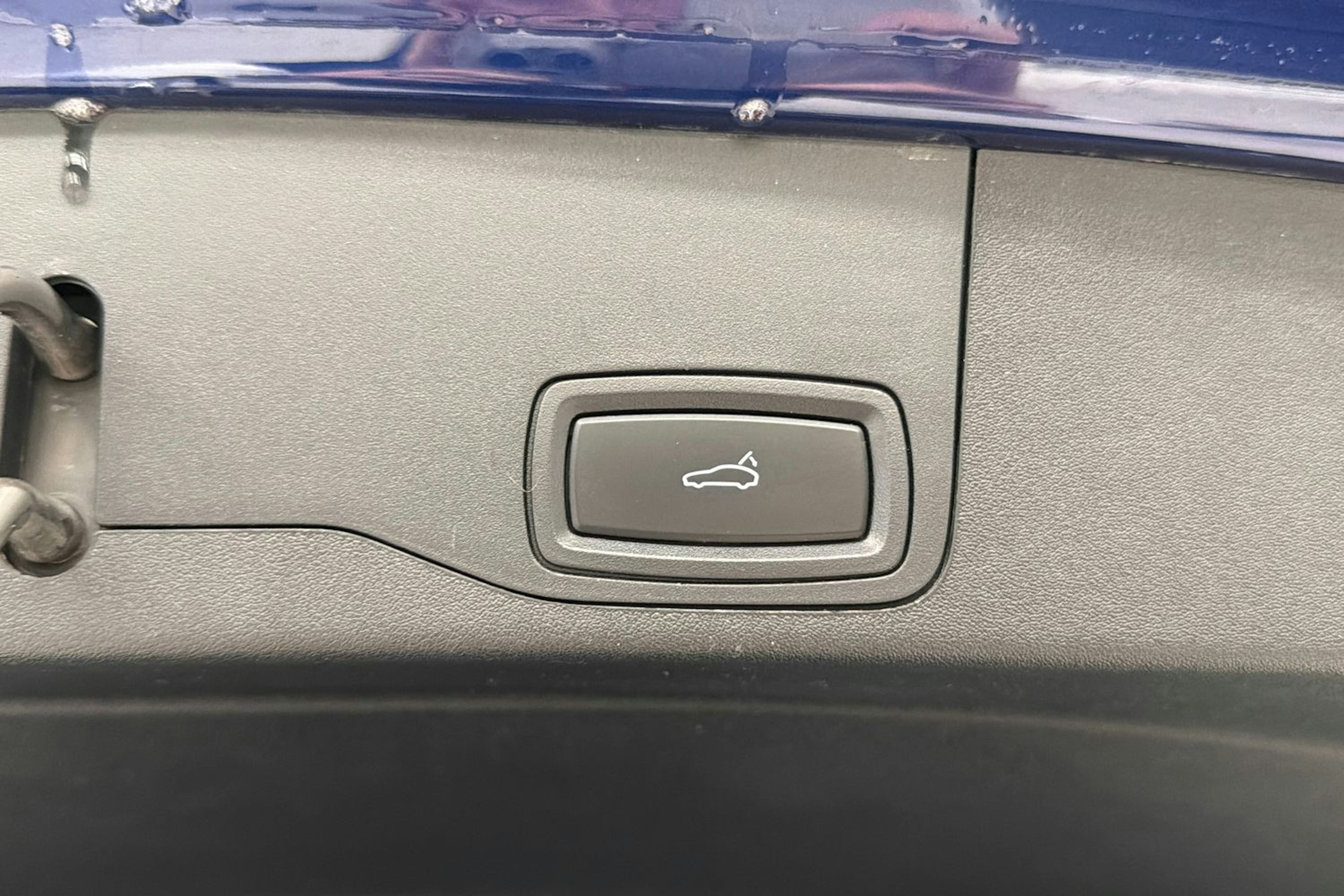 sininen Porsche Taycan 2022 kuva 15.