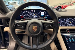 sininen Porsche Taycan 2022 kuva 16.