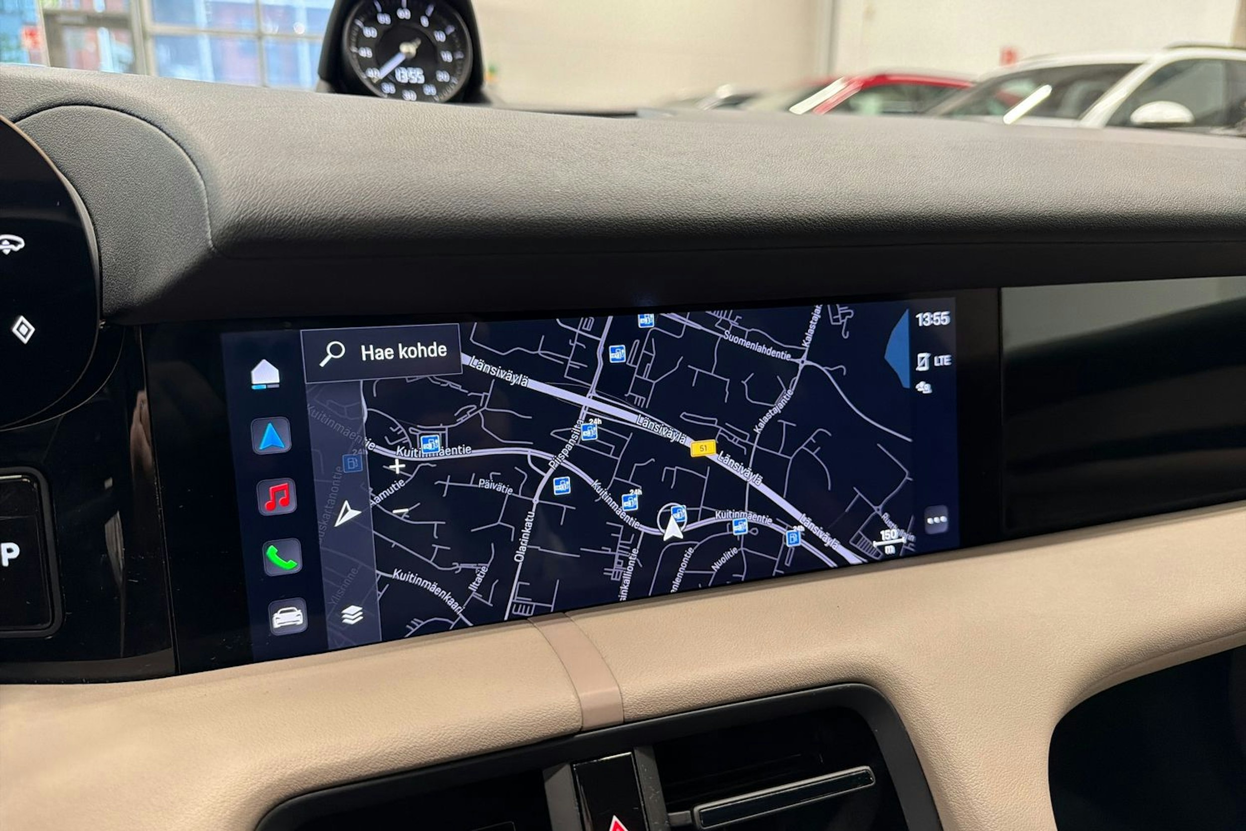 sininen Porsche Taycan 2022 kuva 19.