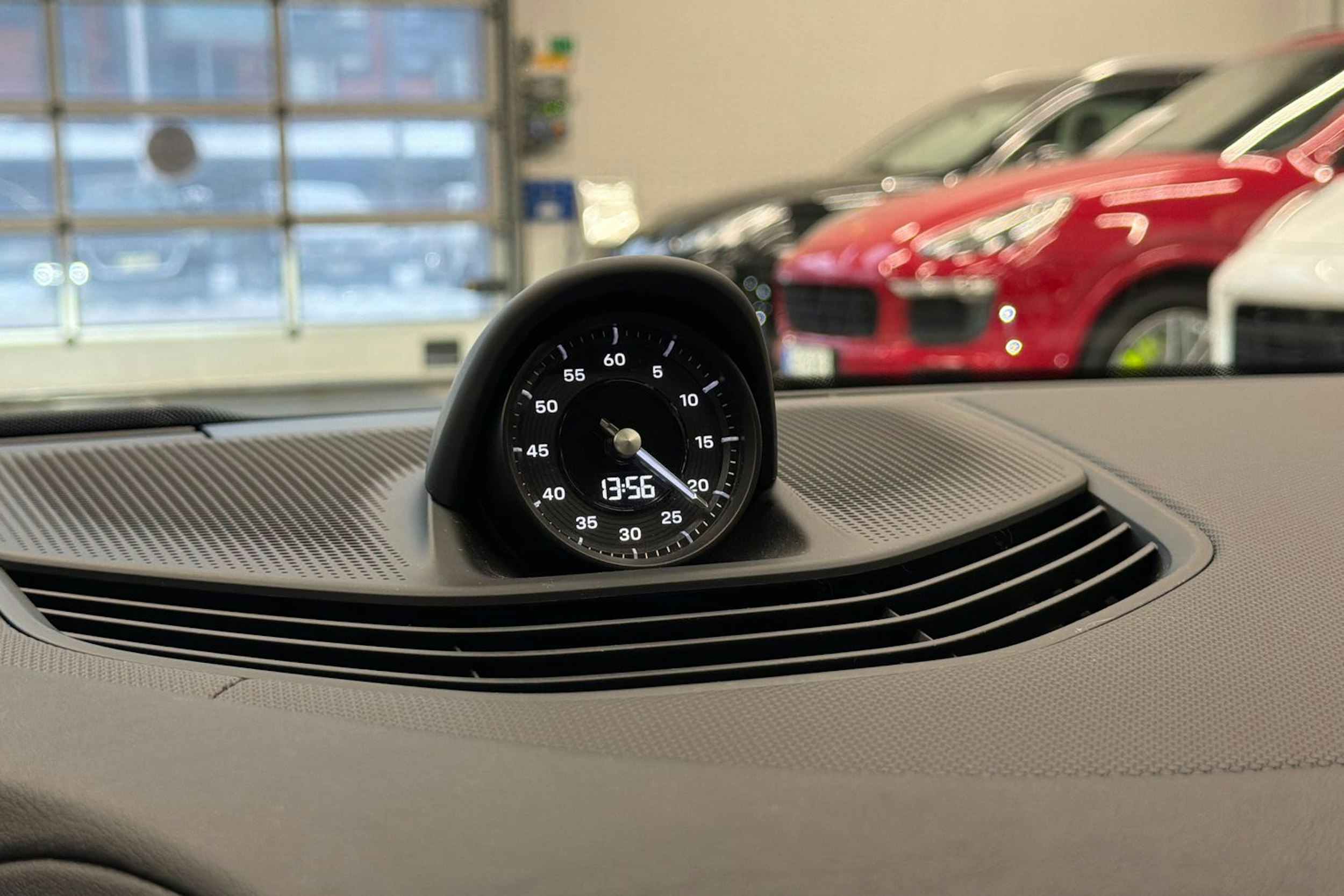 sininen Porsche Taycan 2022 kuva 20.