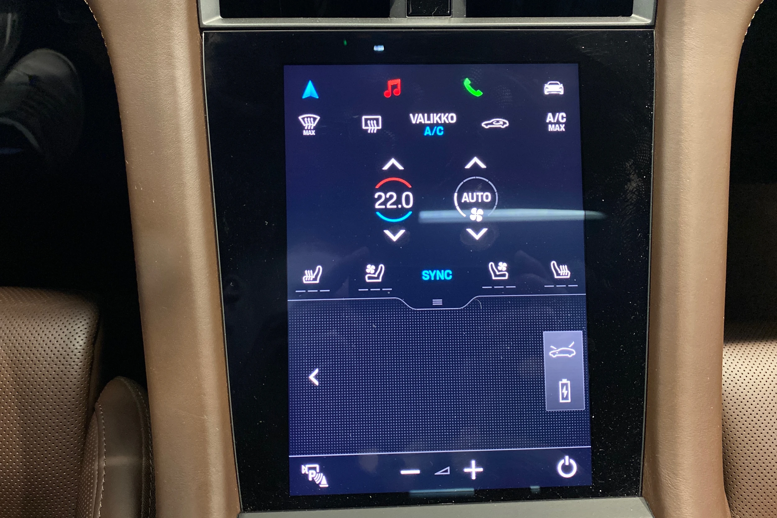 harmaa Porsche Taycan 2022 kuva 15.
