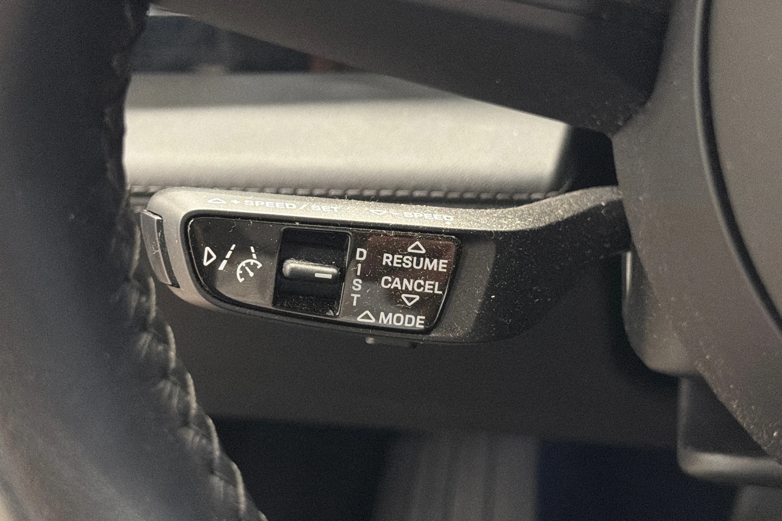 Sininen Porsche Taycan 2022 kuva 18.
