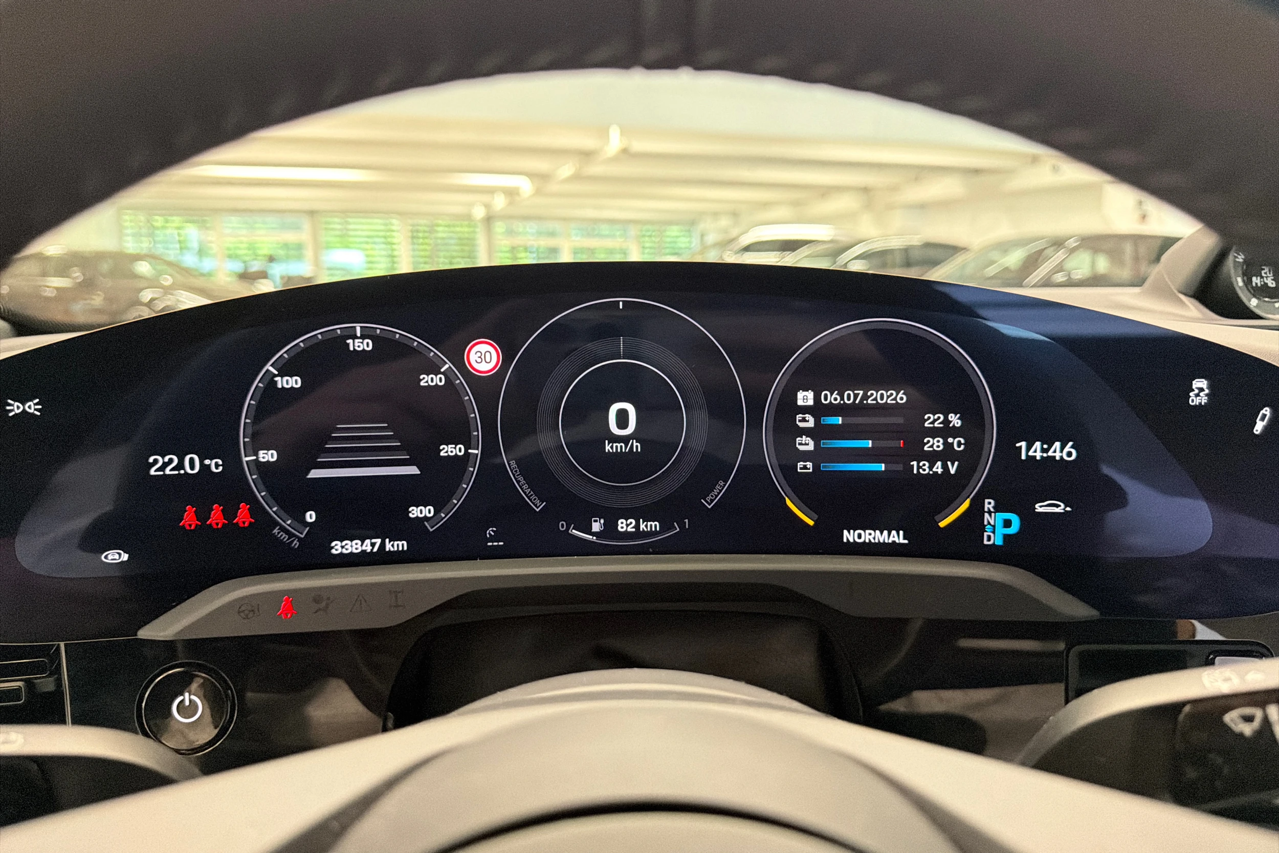 Sininen Porsche Taycan 2022 kuva 19.