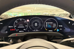 Sininen Porsche Taycan 2022 kuva 19.