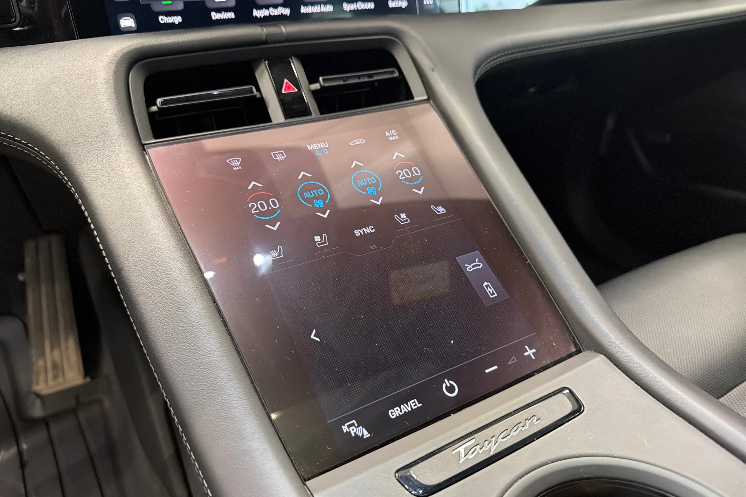 Sininen Porsche Taycan 2022 kuva 20.