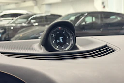 Sininen Porsche Taycan 2022 kuva 22.