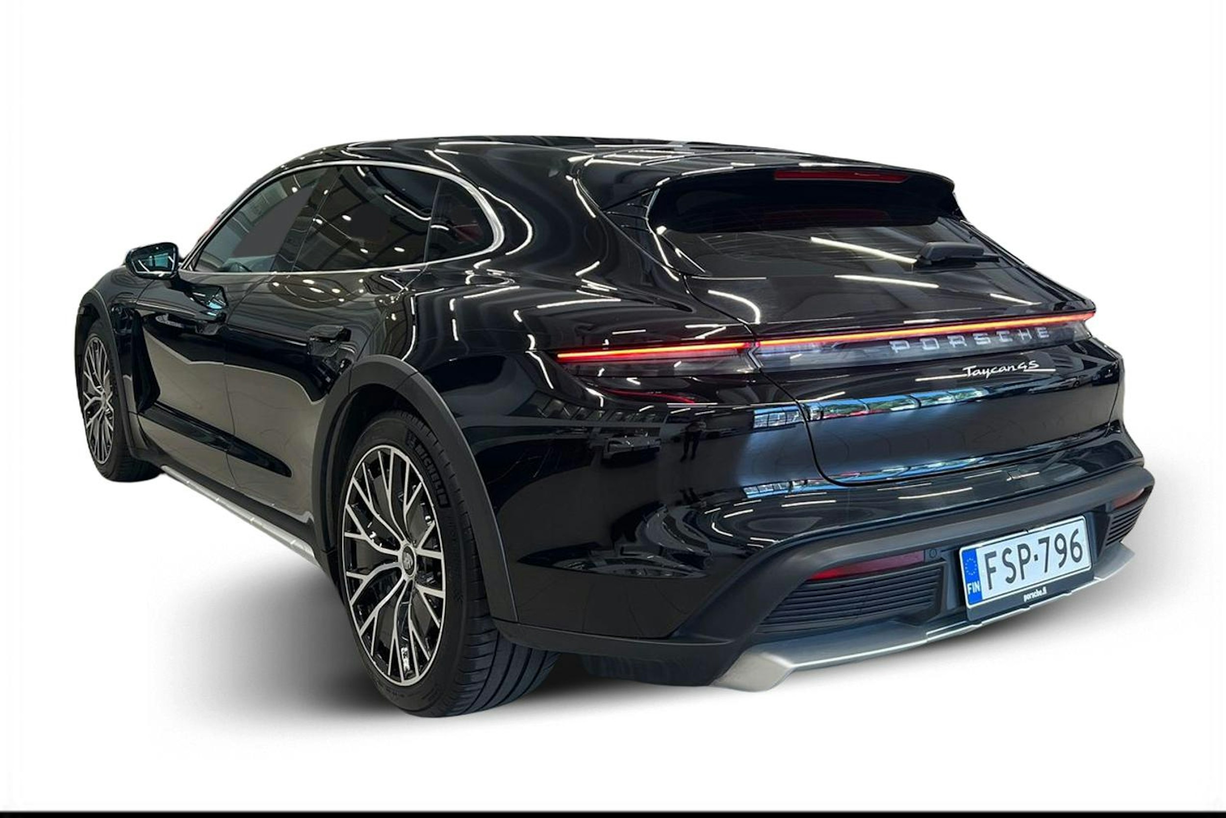 musta Porsche Taycan 2022 kuva 2.