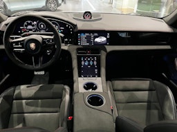 Musta Porsche Taycan 2022 kuva 4.