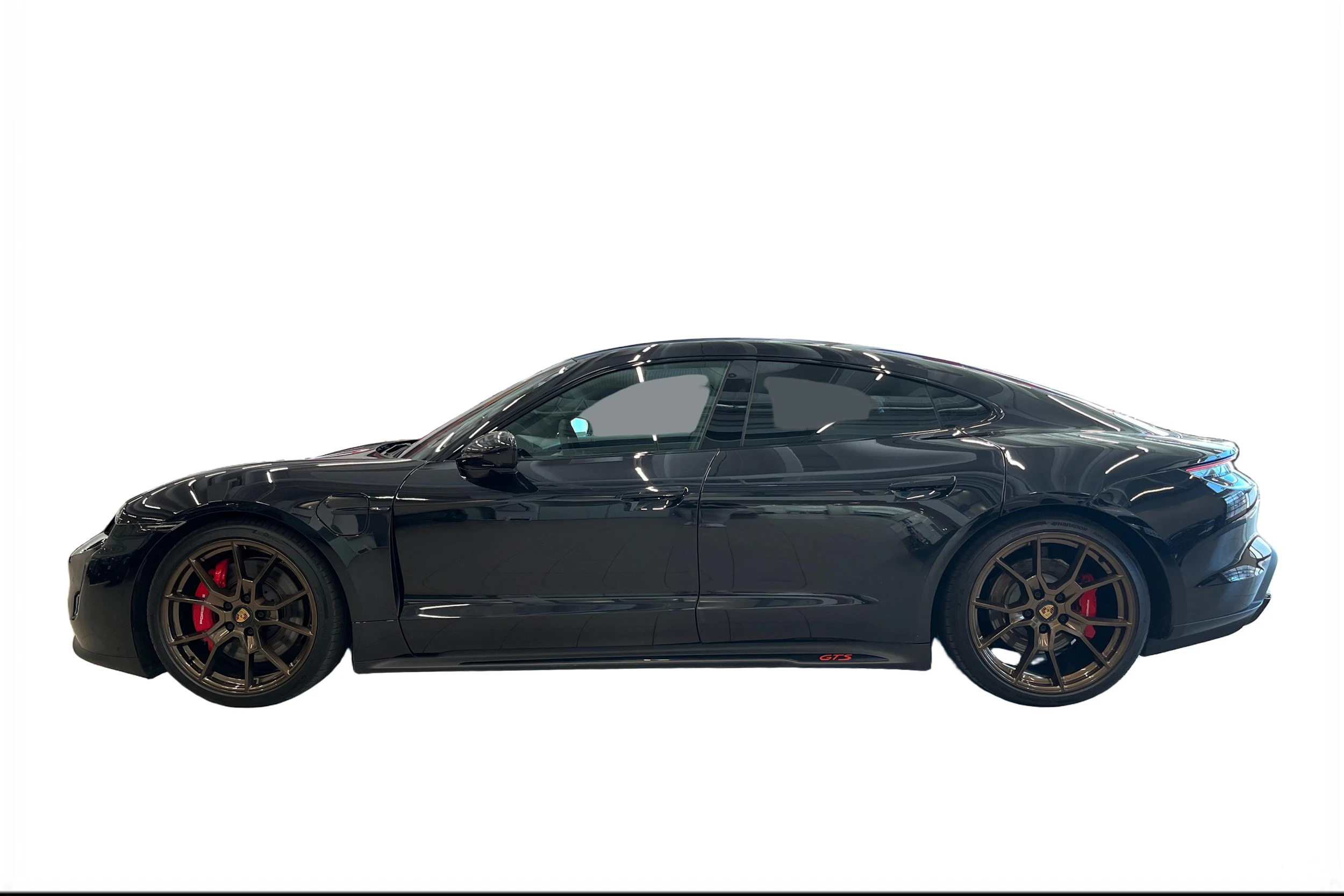 Musta Porsche Taycan 2022 kuva 5.