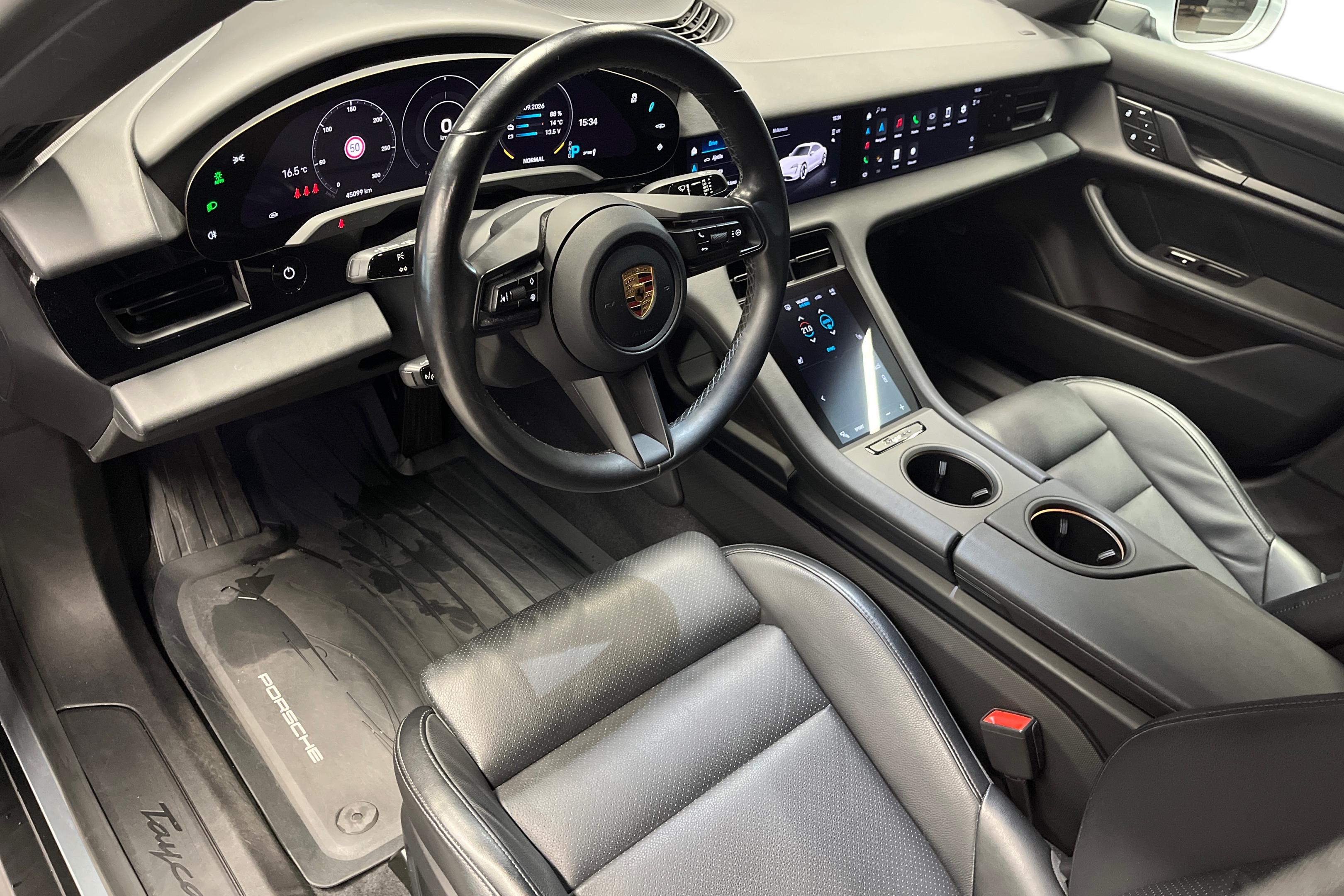Porsche Taycan Base 350 kW 2022, kuva 6/33