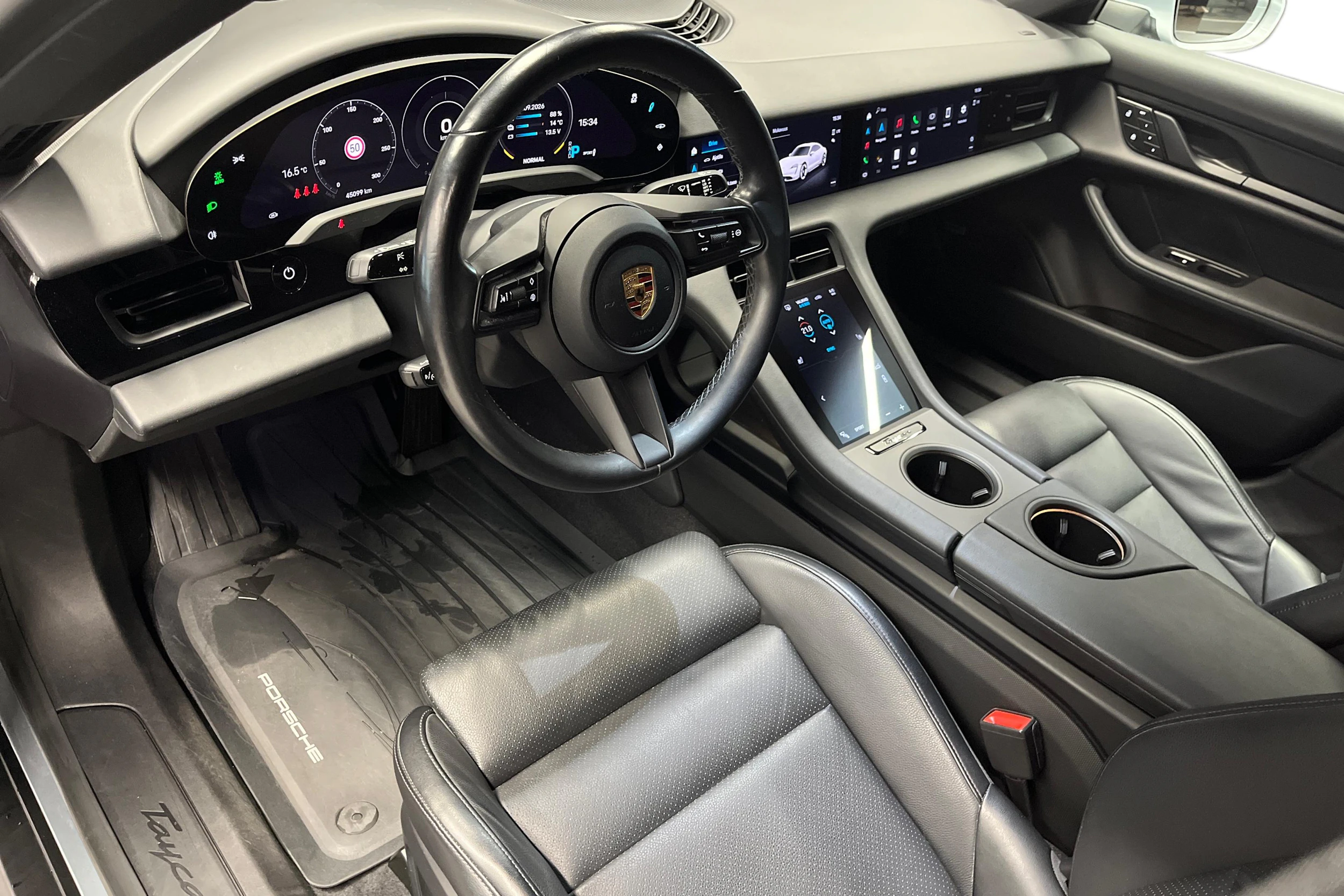 hopea Porsche Taycan 2022 kuva 6.