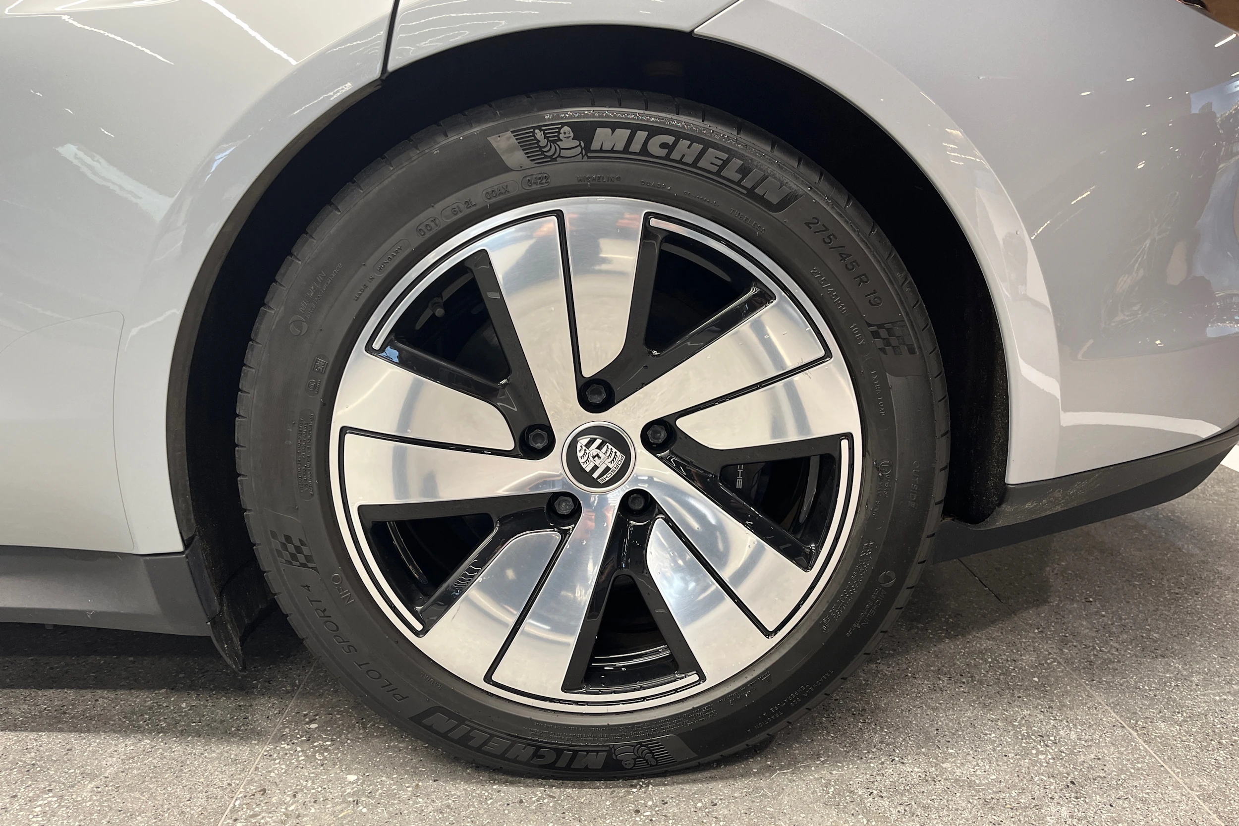 hopea Porsche Taycan 2022 kuva 10.