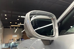 hopea Porsche Taycan 2022 kuva 13.