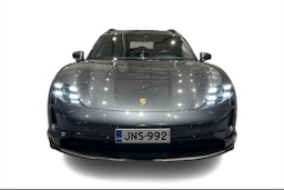 Harmaa Porsche Taycan 2022 kuva 4.