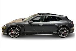 Harmaa Porsche Taycan 2022 kuva 5.