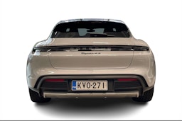 harmaa Porsche Taycan 2022 kuva 3.