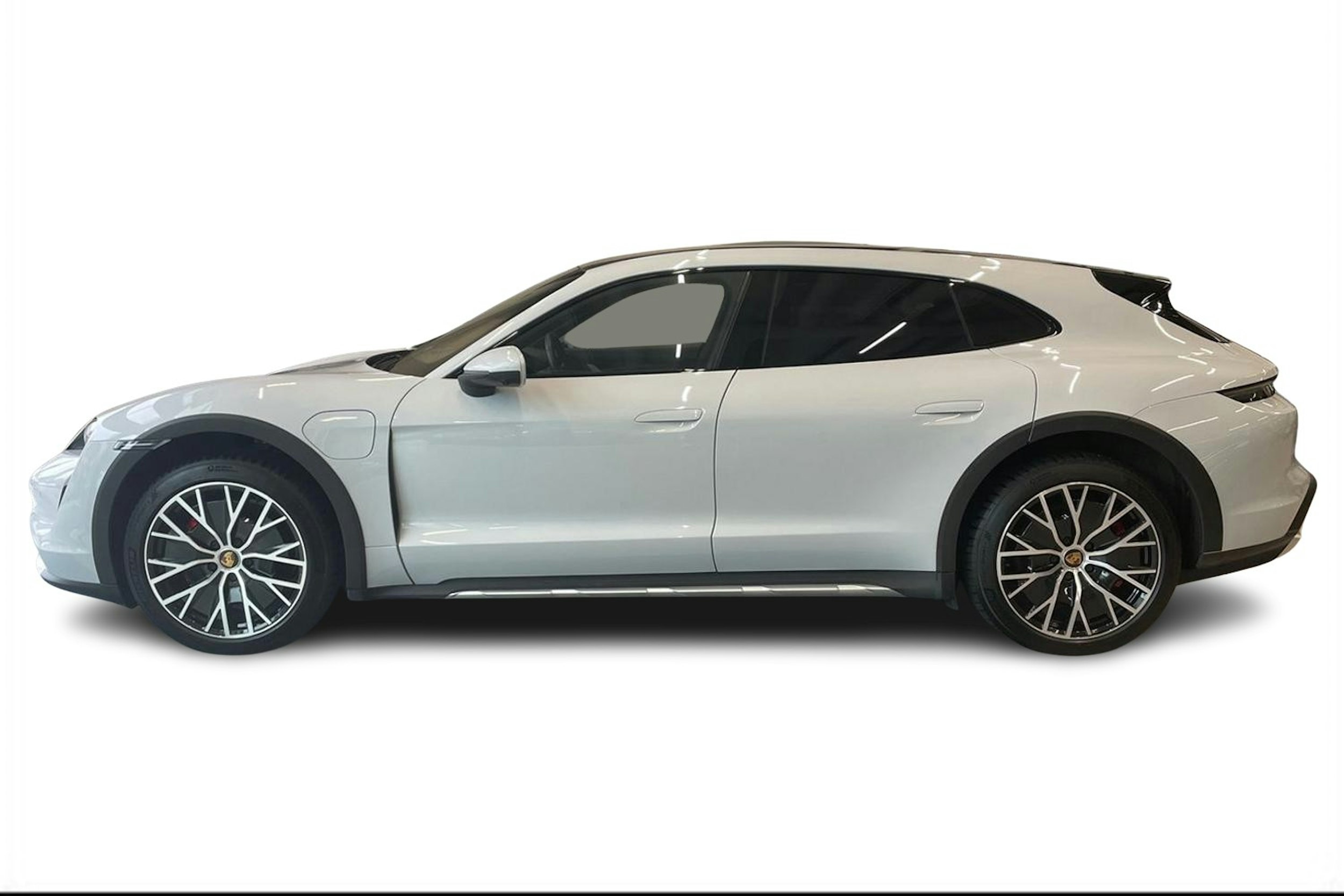 harmaa Porsche Taycan 2022 kuva 5.