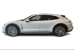 harmaa Porsche Taycan 2022 kuva 5.