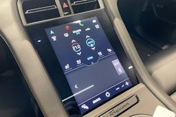 harmaa Porsche Taycan 2022 kuva 12.